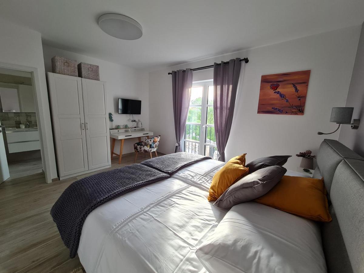 Boutique Resort Osma - Adults Only Malinska Exterior photo
