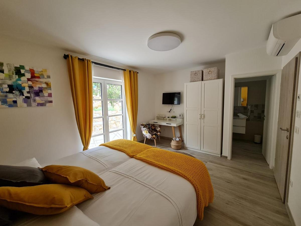 Boutique Resort Osma - Adults Only Malinska Exterior photo