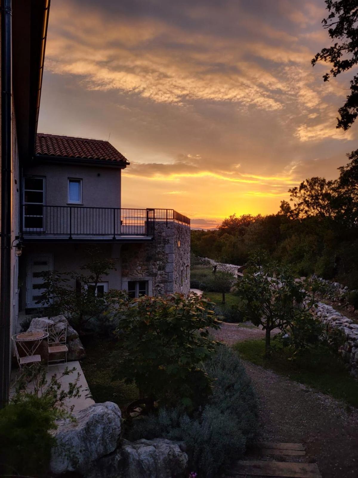 Boutique Resort Osma - Adults Only Malinska Exterior photo